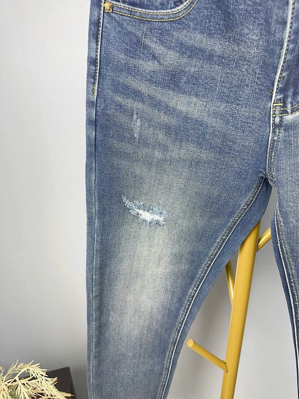 ブランドジーンズ着用イメージ